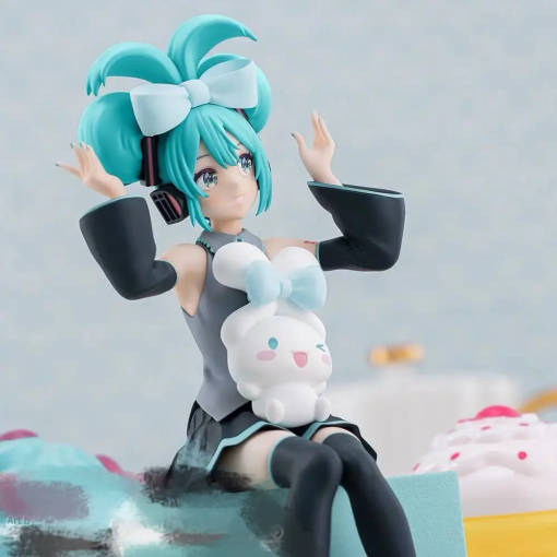 15cm Miku x Cinnamoroll Sitting Figure – Kawaii Anime Collectible - Image 3