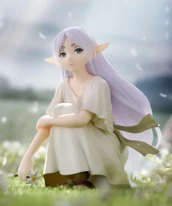 Alternative view of Frieren: Beyond Journey’s End Himmel Figure – PVC Anime Collectible Desk Decor